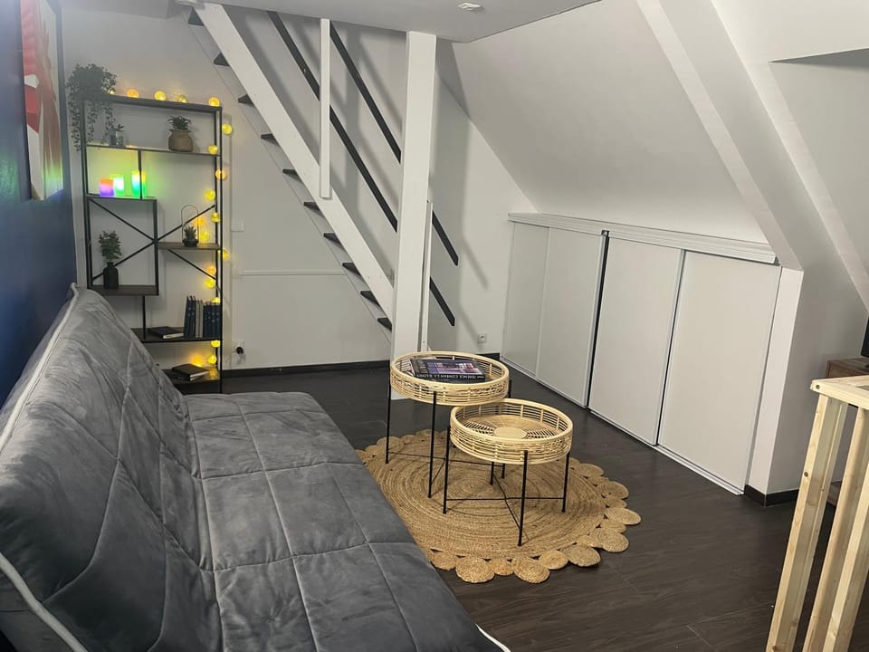 TV and multimedia, Living room, Seating area