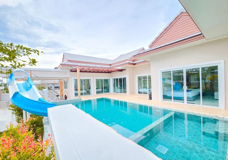 Khunnapat Pool Villa Pranburi Villa in Hua Hin District
