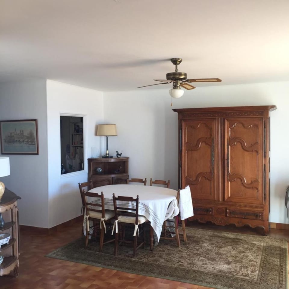 Apt 120m With Balcony Near The Beach Apartment in Palavas-les-Flots