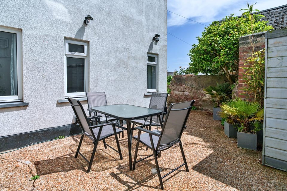 Garden, Garden view