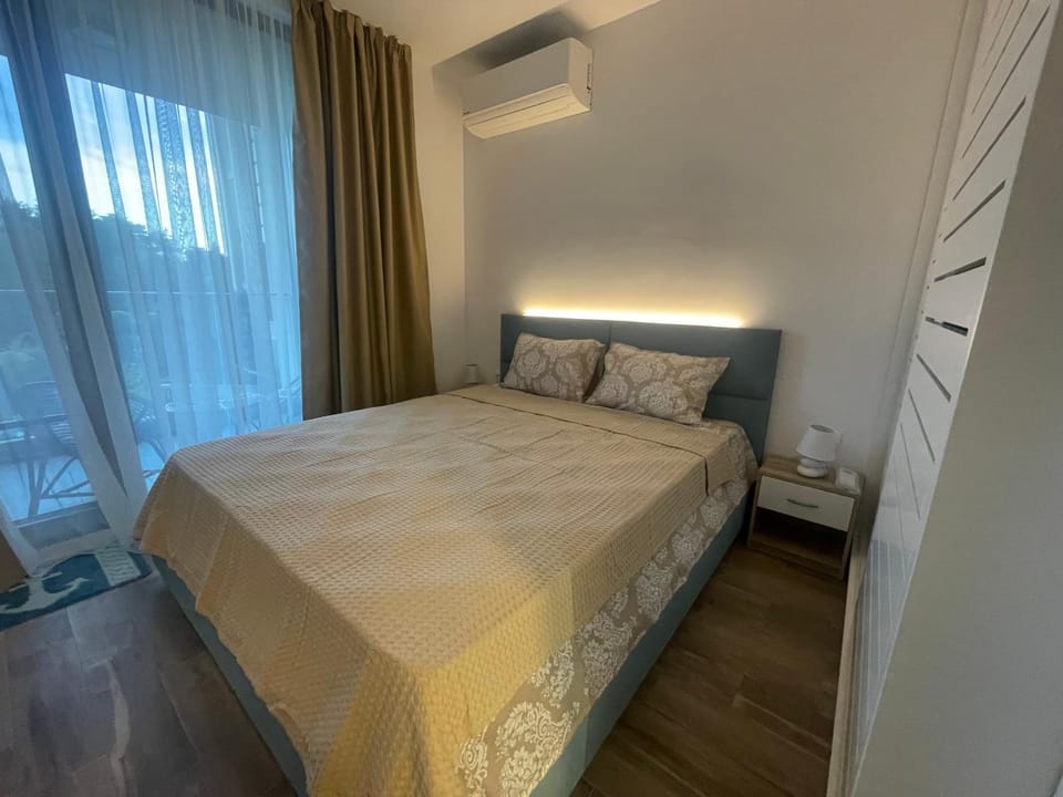 Azur Delux Apartment in Varna