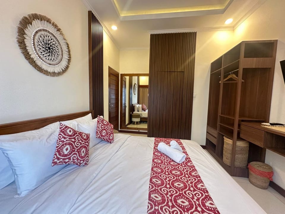 Bed, Photo of the whole room, Bedroom, wardrobe