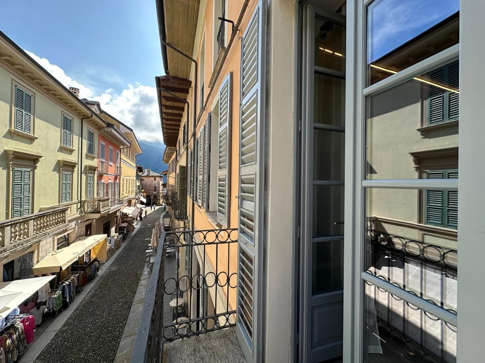 Property building, Balcony/Terrace