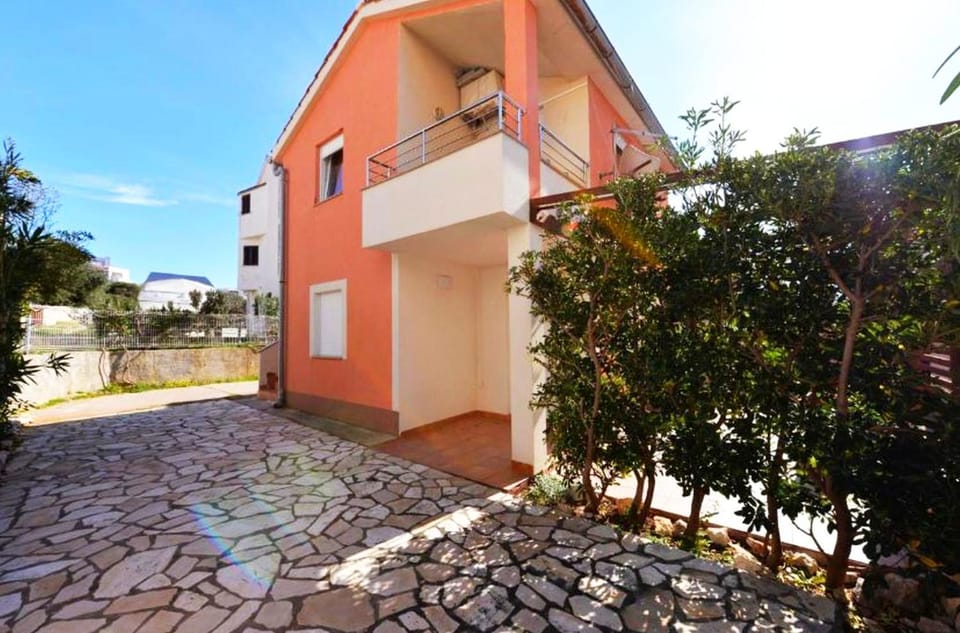 Myrtle Two Bedroom Apartment Apartment in Novalja