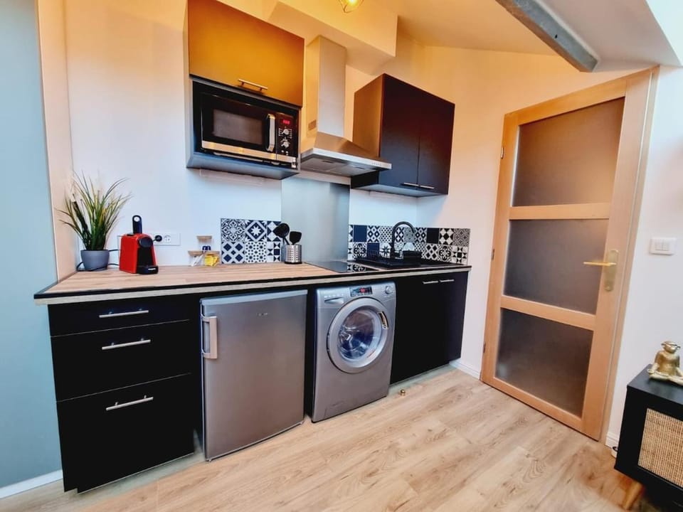 1 clémence fouriaux proche gare et climatisé Apartment in Reims