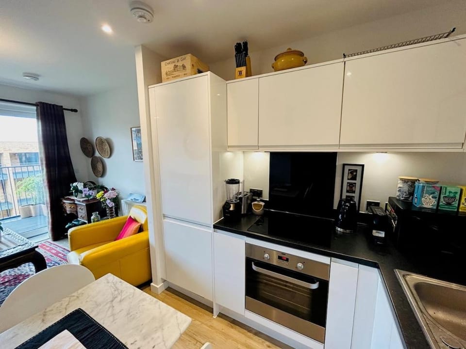 Cosy flat in New Malden, London Apartment in Kingston upon Thames