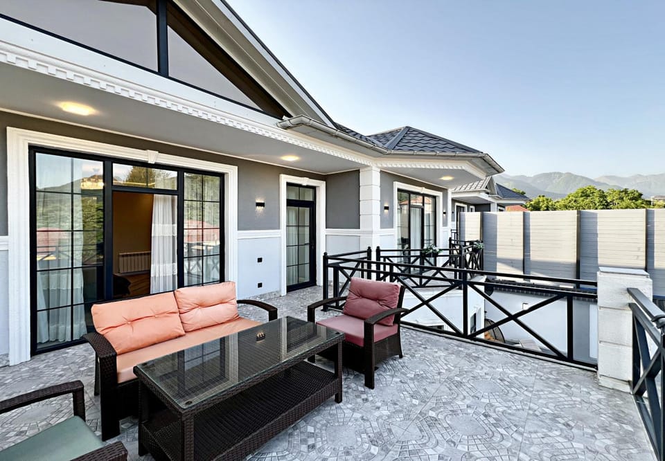 Property building, Patio, Day, Natural landscape, View (from property/room), Balcony/Terrace, Dining area, Mountain view