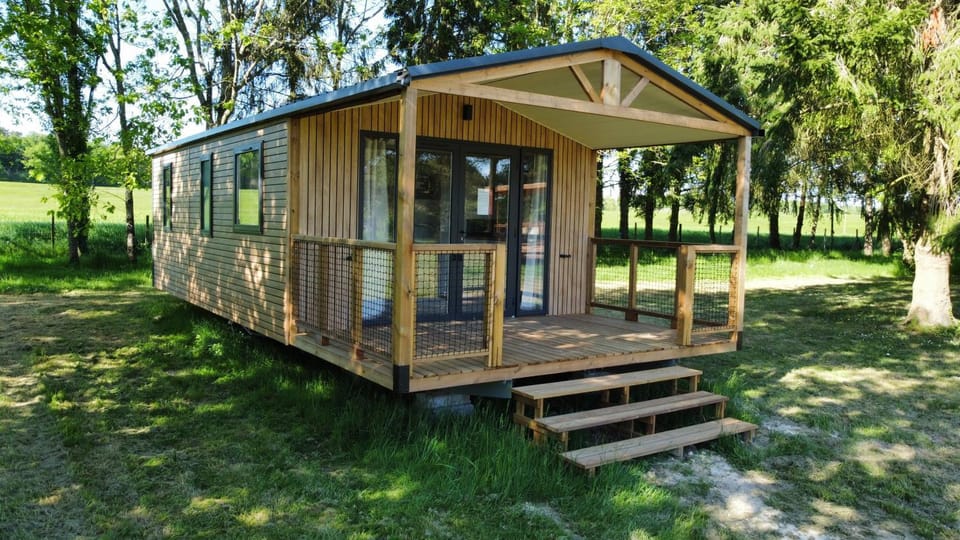 Property building, Natural landscape