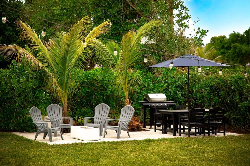 Patio, Dining area