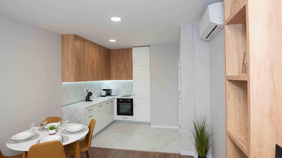 Coffee/tea facilities, Kitchen or kitchenette