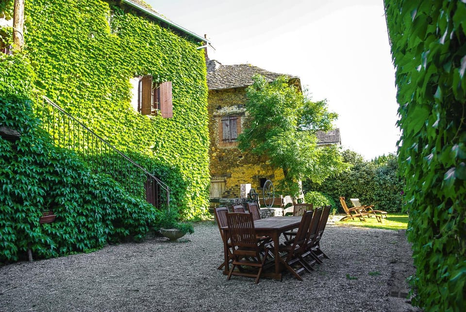 Property building, Spring, Garden view