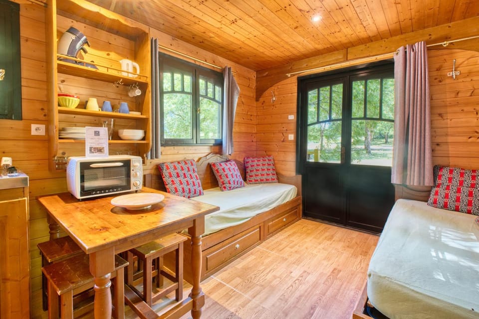 Property building, Living room