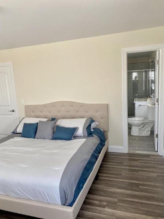 Bed, Bathroom, Photo of the whole room, Bedroom