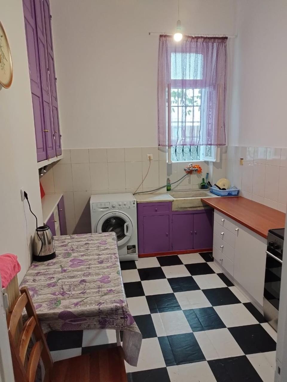 Golden room 3 Bed and Breakfast in Athens