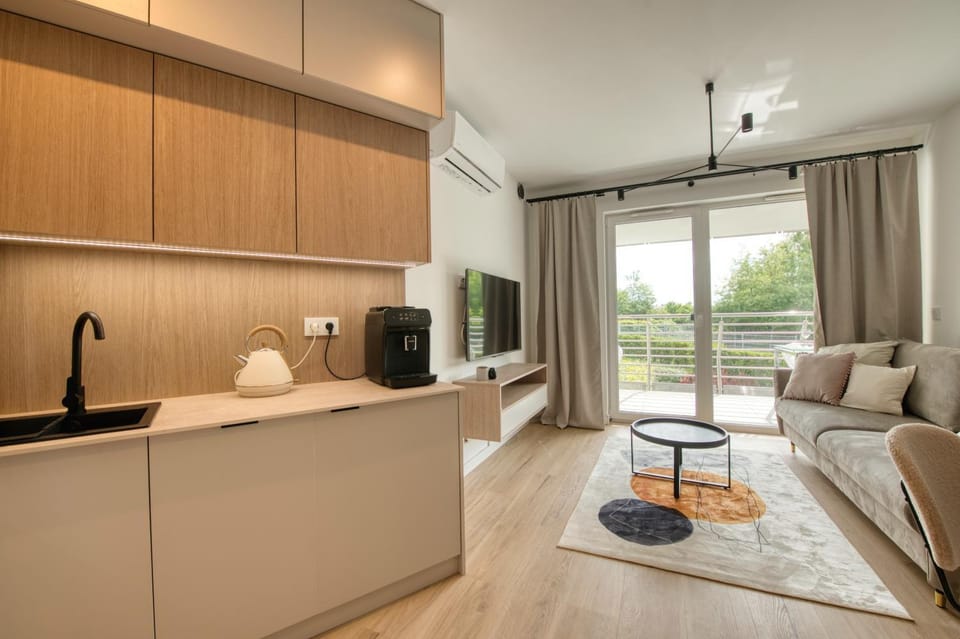 TV and multimedia, Kitchen or kitchenette, Living room