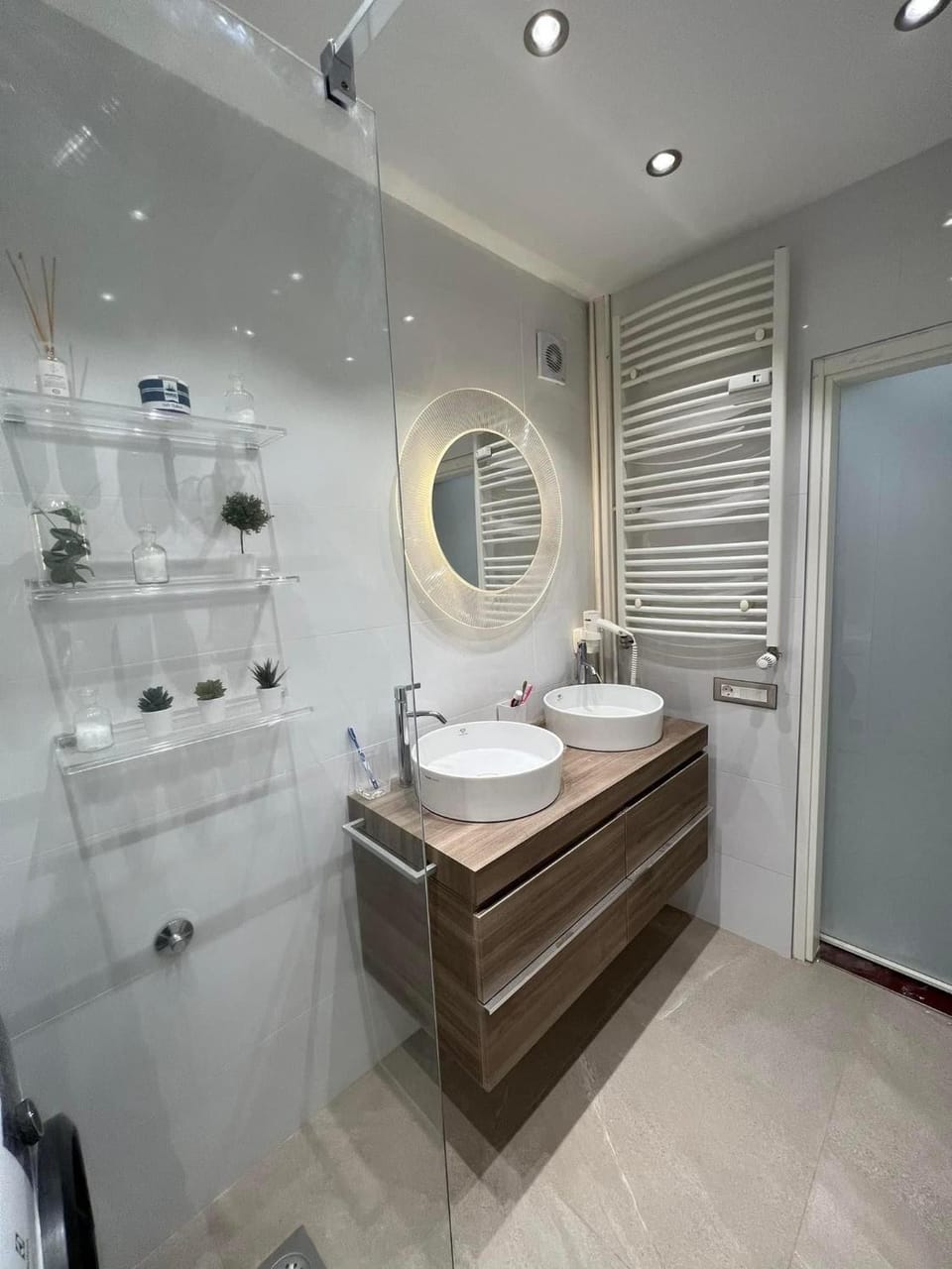 Shower, Bathroom, towels