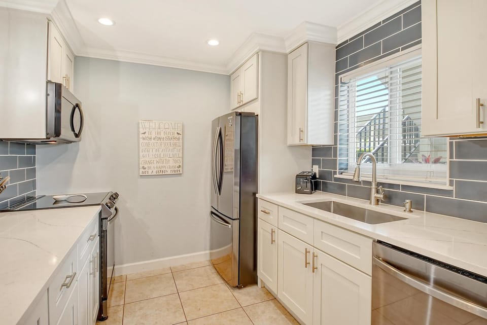 Crescent Royale Condominiums 103 House in Siesta Beach