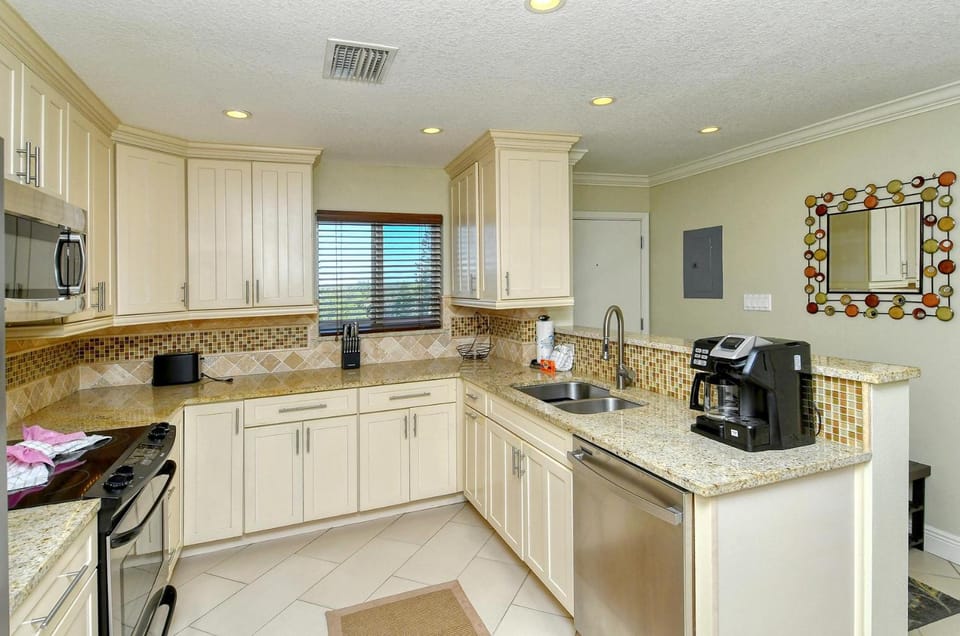 Crescent Royale Condominiums 502 House in Siesta Beach