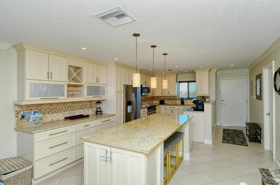 Crescent Royale Condominiums 502 House in Siesta Beach