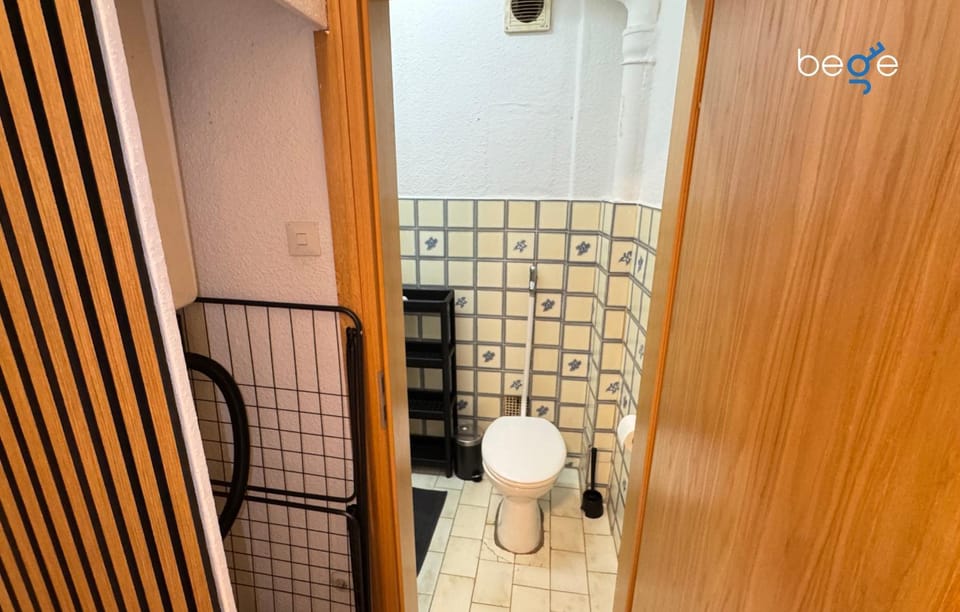 Toilet, Bathroom