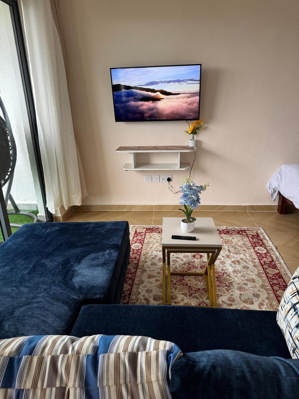 Deluxe Private Studio Pad JKIA SGR Apartment in Nairobi