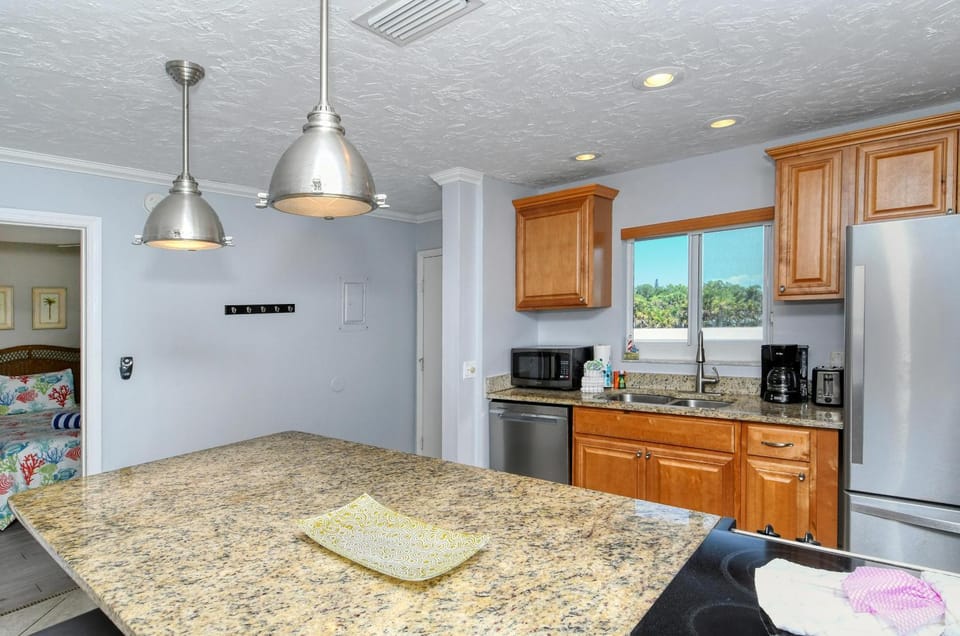 Crescent Royale Condominiums 211 House in Siesta Beach