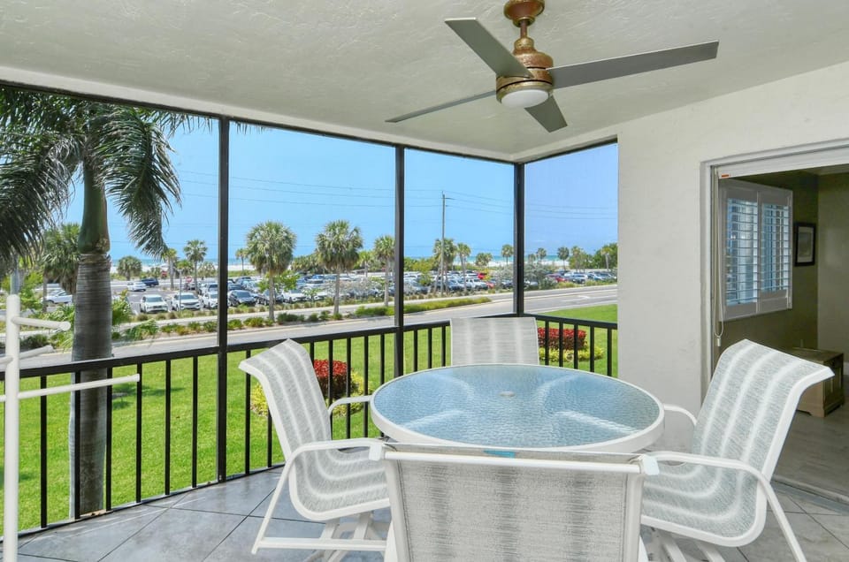 Crescent Royale Condominiums 211 House in Siesta Beach