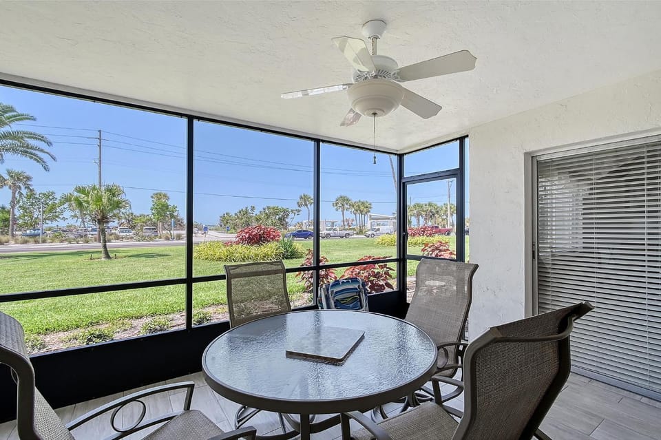 Crescent Royale Condominiums 110 House in Siesta Beach
