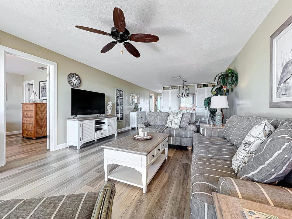 Crescent Royale Condominiums 400 House in Siesta Beach