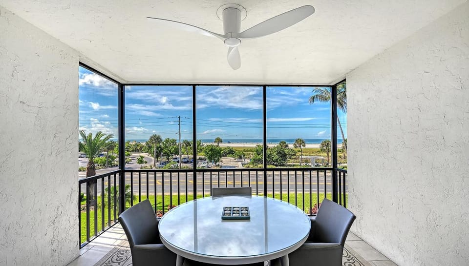 Crescent Royale Condominiums 308 House in Siesta Beach