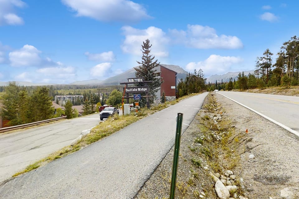 Buffalo Ridge 305E Apartment in Wildernest