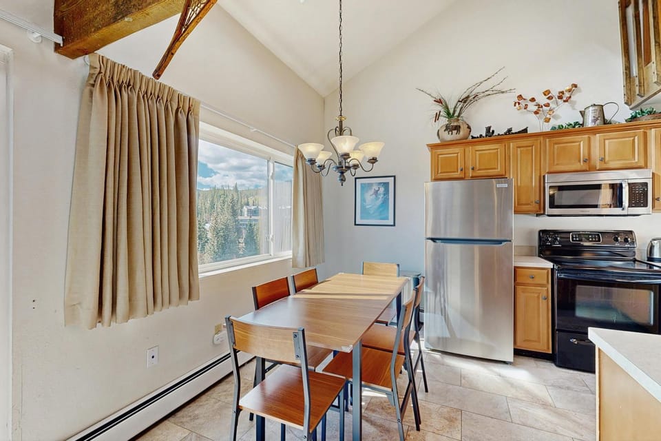 Buffalo Ridge 305E Apartment in Wildernest