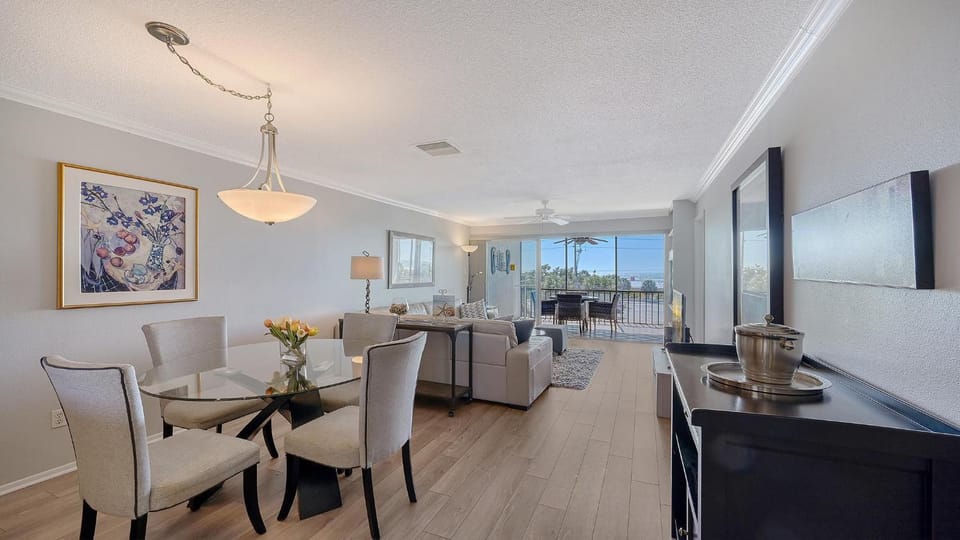 Crescent Royale Condominiums 311 House in Siesta Beach