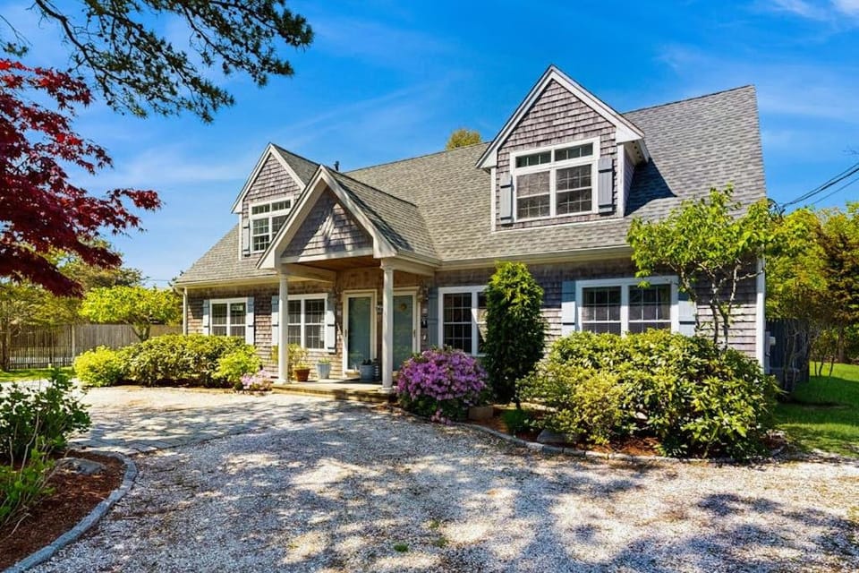 The Yarmouth Anchor - 14 House in West Yarmouth