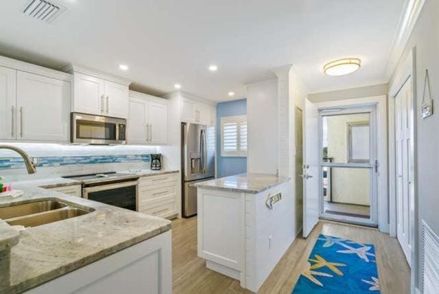 Crescent Royale Condominiums 4C House in Siesta Beach