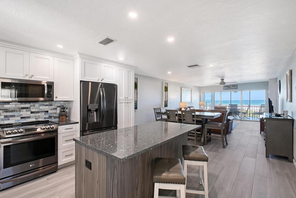 Crescent Royale Condominiums 5A House in Siesta Beach