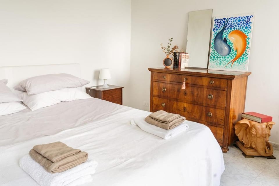 the Roman Bridge-parking-wifi-2 min from the sea Apartment in Recco