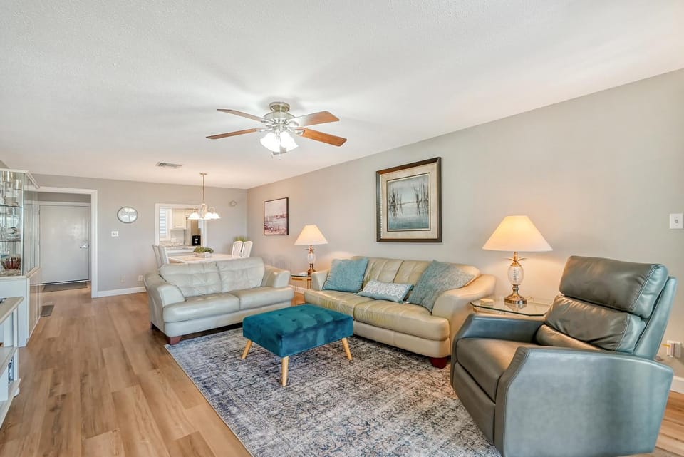 Crescent Royale Condominiums 200 House in Siesta Beach