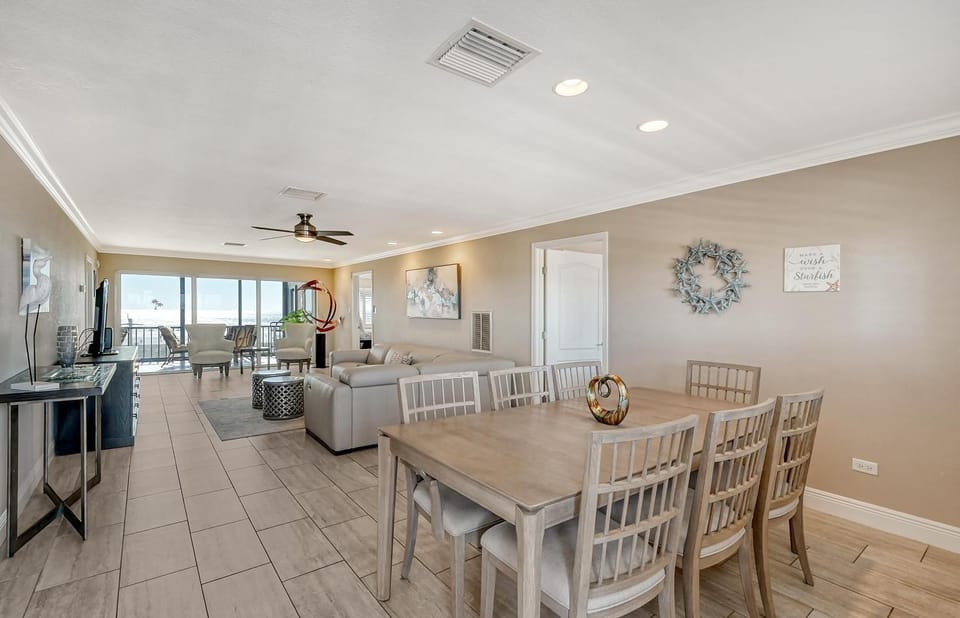 Crescent Royale Condominiums 501 House in Siesta Beach