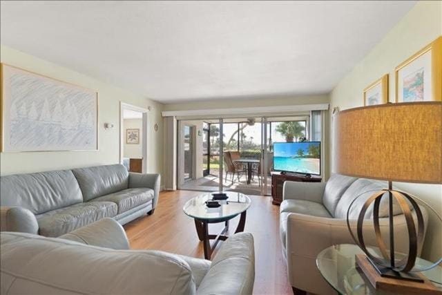 Crescent Royale Condominiums 1B House in Siesta Beach