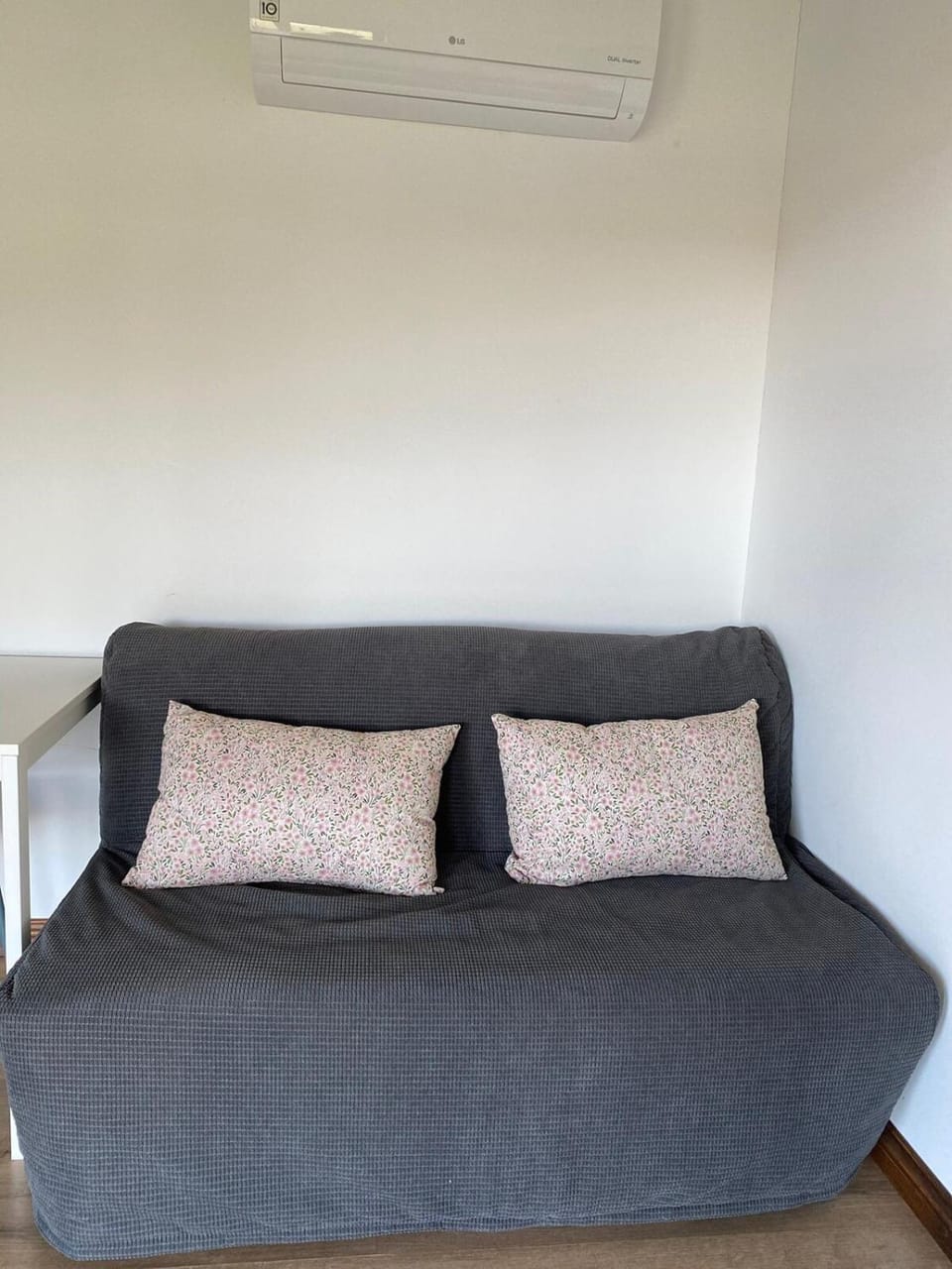 Living room, air conditioner