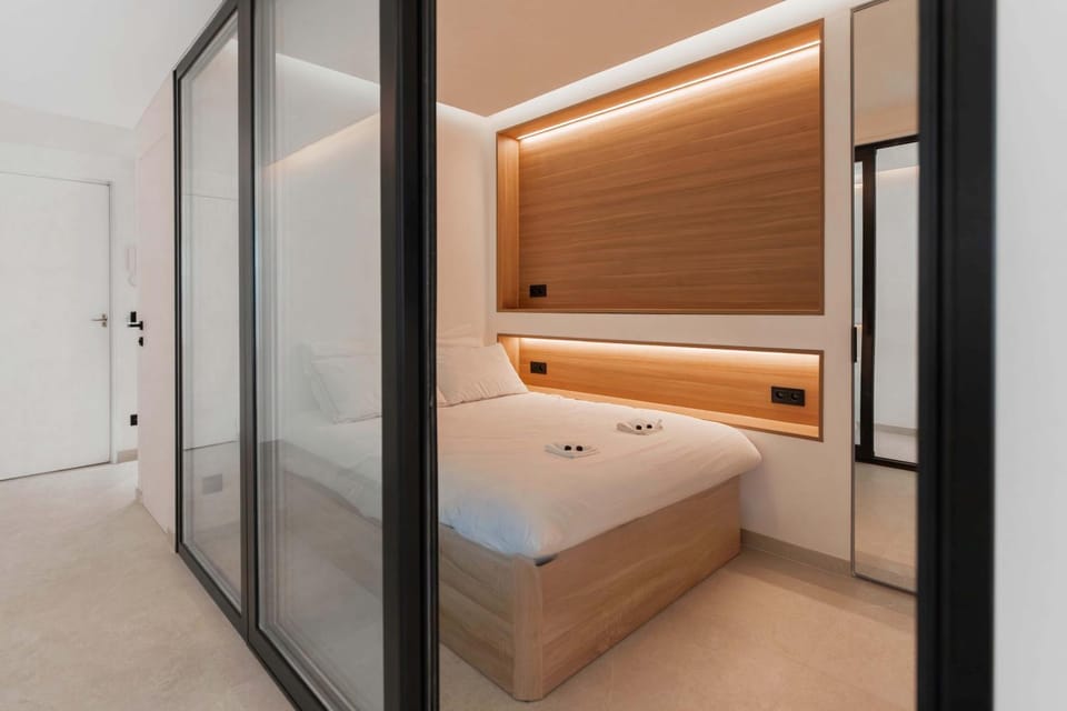 Bed, Photo of the whole room, Bedroom, wardrobe