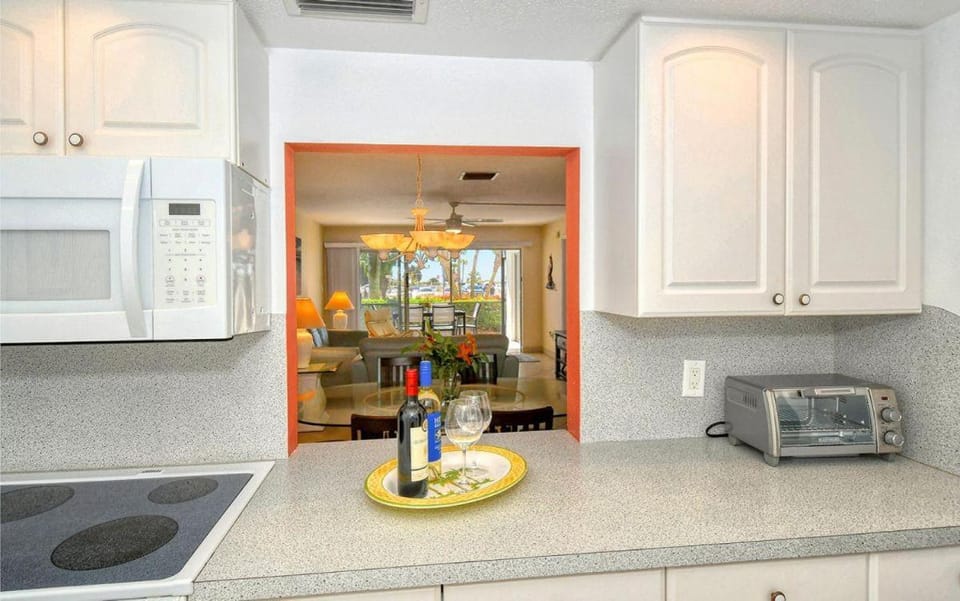 Crescent Royale Condominiums 111 House in Siesta Beach