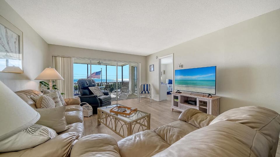 Crescent Royale Condominiums 4A House in Siesta Beach