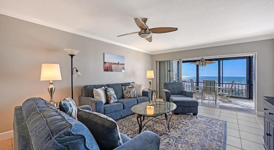 Crescent Royale Condominiums 6D House in Siesta Beach