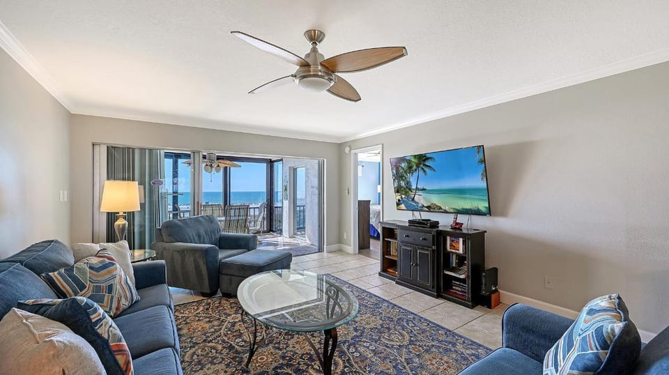 Crescent Royale Condominiums 6D House in Siesta Beach