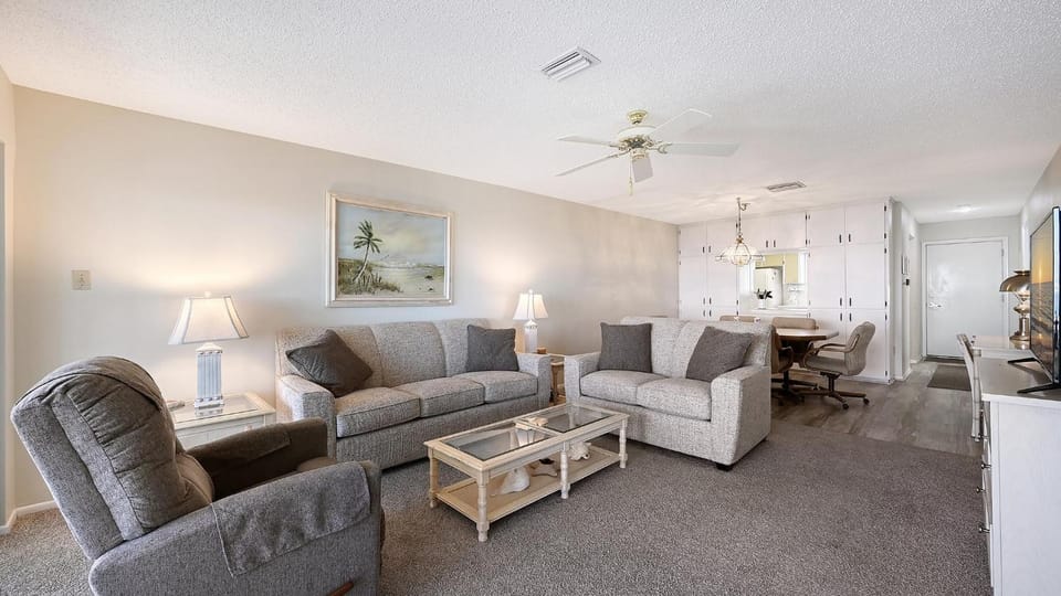 Crescent Royale Condominiums 515 House in Siesta Beach