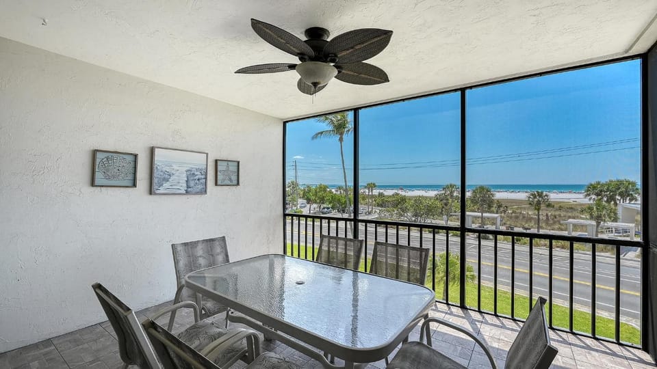 Crescent Royale Condominiums 300 House in Siesta Beach