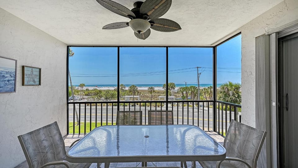 Crescent Royale Condominiums 300 House in Siesta Beach