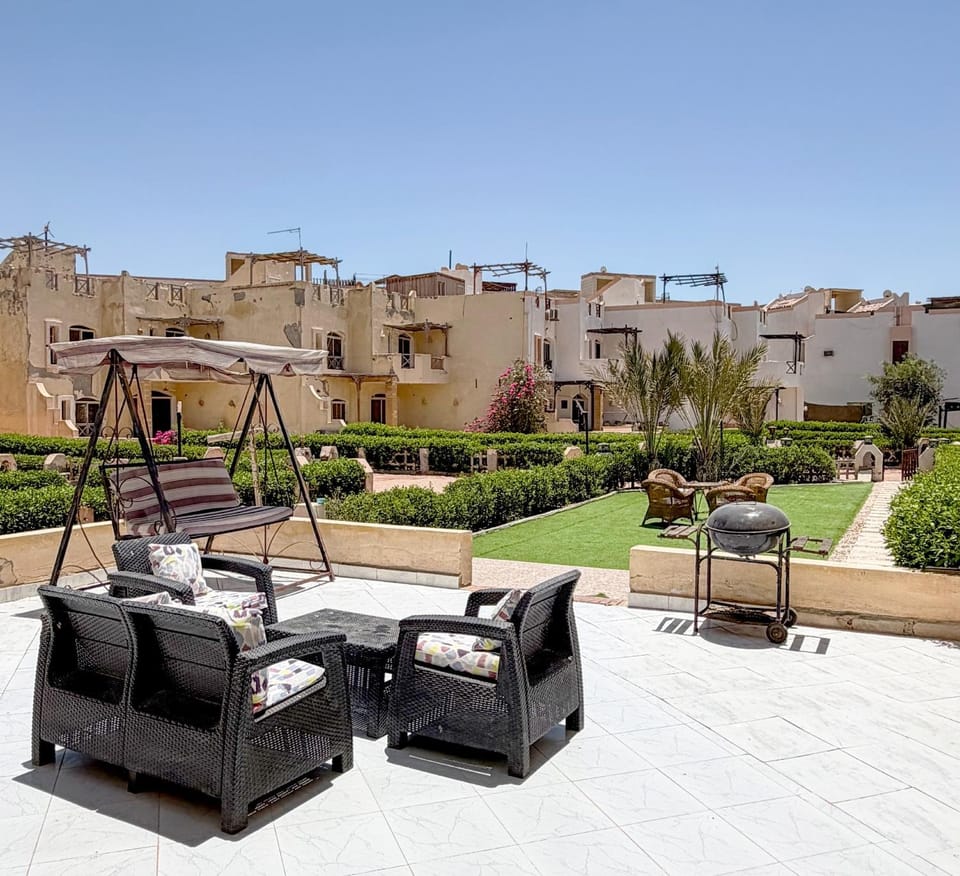 Blue Lagoon Sea View Villa with Private Garden And Rooftop Ras Sedr For Families Villa in South Sinai Governorate